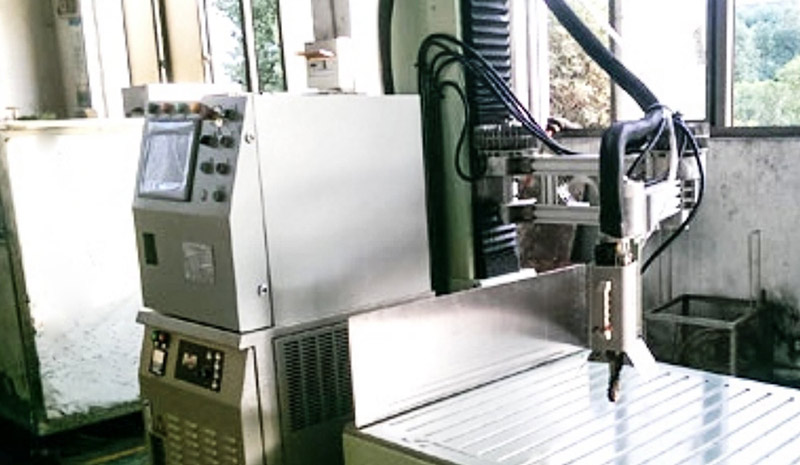 蝴蝶口淬火设备